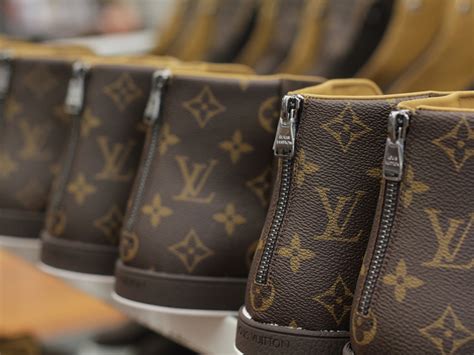 are louis vuitton shoes made in italy|louis vuitton italian or french.